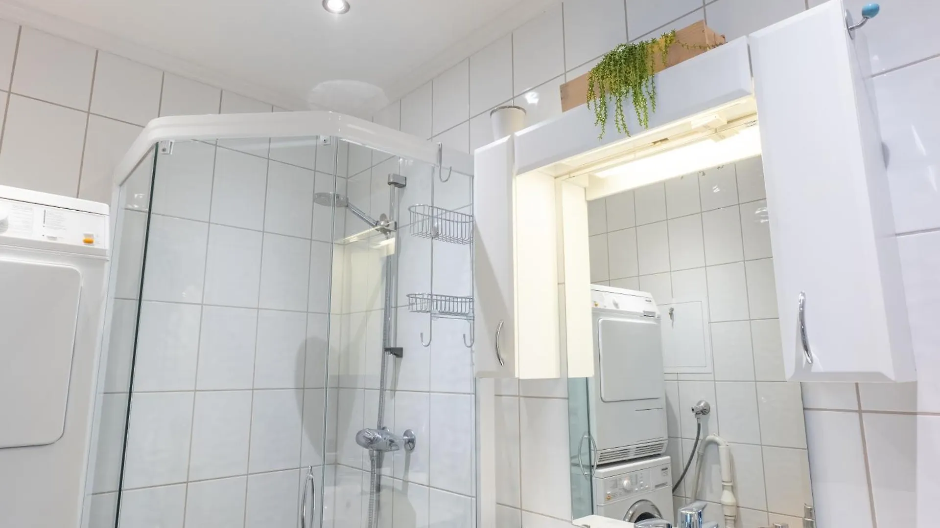 Roomsly Apartments - Prime Location And Modern Comfort Bergen