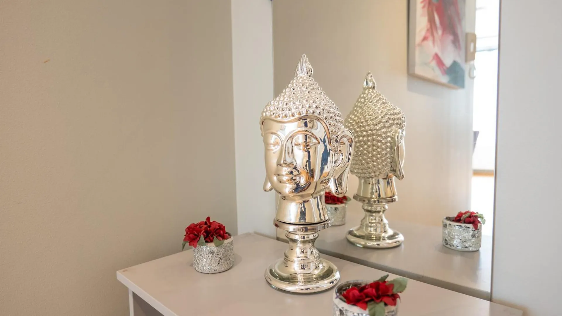 Roomsly Apartments - Prime Location And Modern Comfort Bergen 0*,